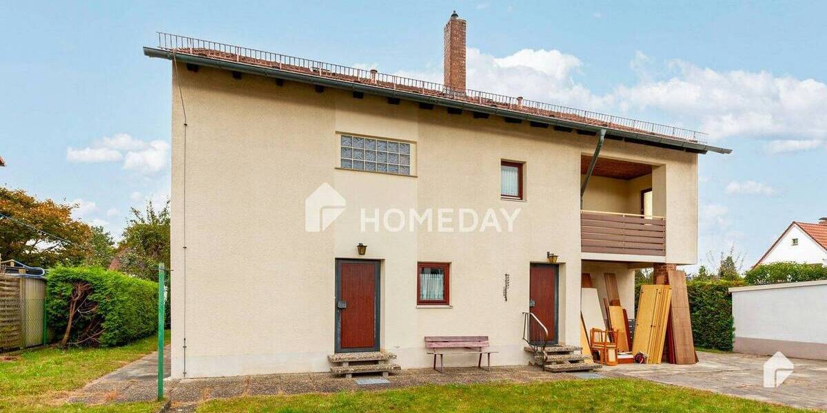 Attraktives Zweifamilienhaus mit 8 Zimmern, EBK und Garage in ruhiger Lage von Nürnberg 8 zimmer