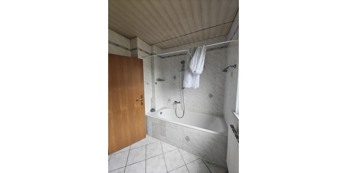Etagenwohnung Nürnberg Altenfurt - 3 Zimmer, 60 m&sup2;, 1.100&euro; | Angebot:27545055