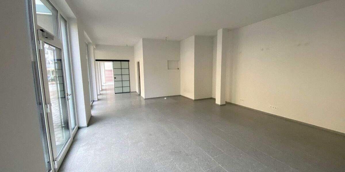 Gewerbeobjekt Lauf an der Pegnitz Lauf - 2 Zimmer, 90 m&sup2;, 330.000&euro; | Angebot:24721307