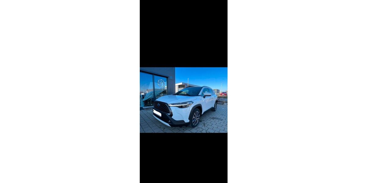 Toyota Corolla Cross 42.000 km 29.999 &euro; Fürth 90768