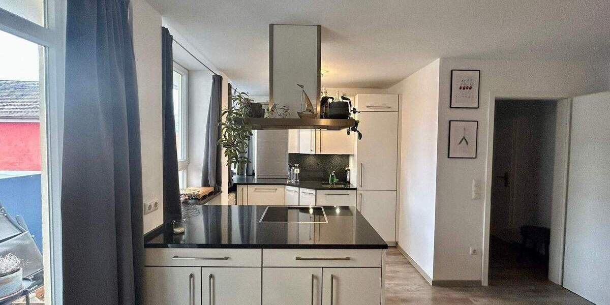 Etagenwohnung Nürnberg Steinbühl - 2 Zimmer, 65 m&sup2;, 1.000&euro; | Angebot:26359112