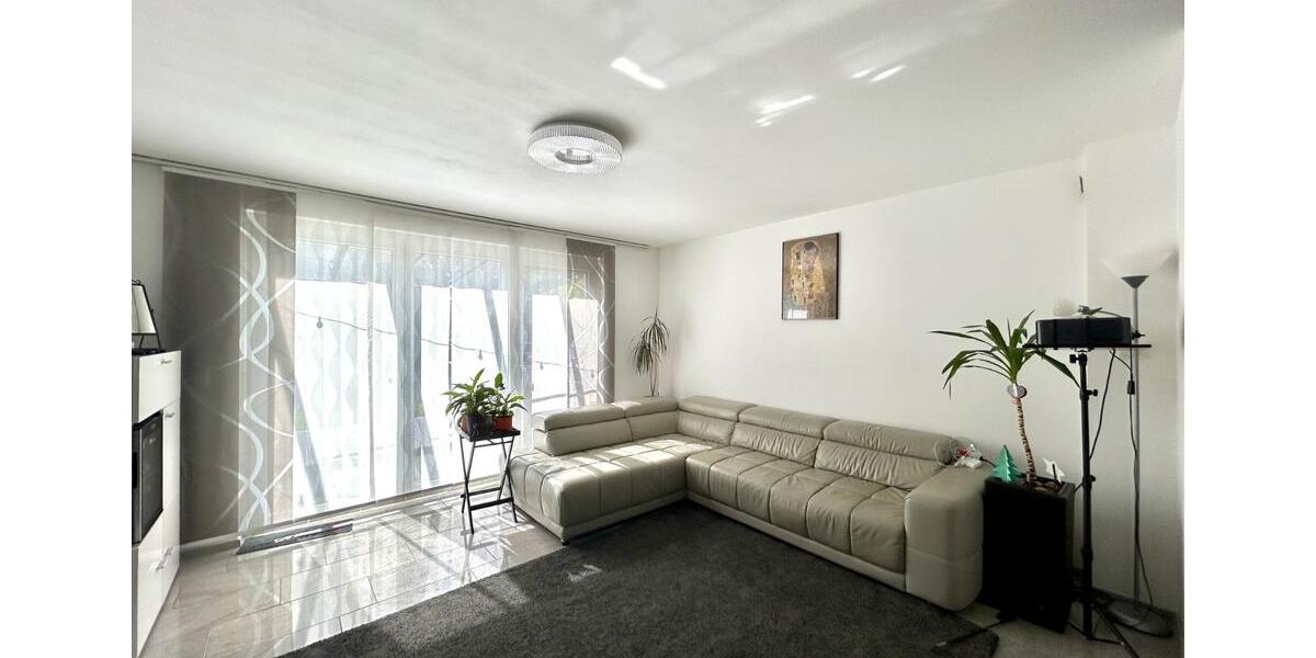 Reihenhaus Fürth Atzenhof - 6 Zimmer, 156 m&sup2;, 2.350&euro; | Angebot:25175091