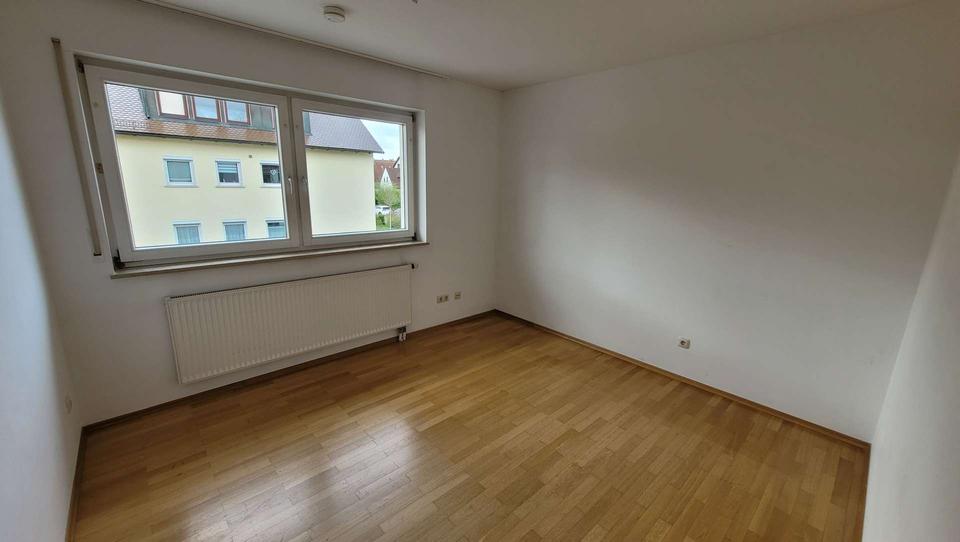 Erdgeschoßwohnung Erlangen Alterlangen - 4 Zimmer, 99 m&sup2;, 890&euro; | Angebot:26417039