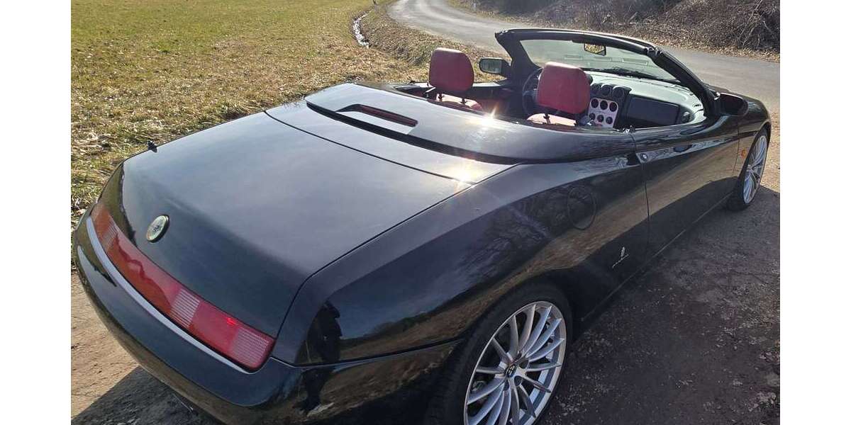 Alfa Romeo Spider 210.000 km 10.500 &euro; Lauf 91207