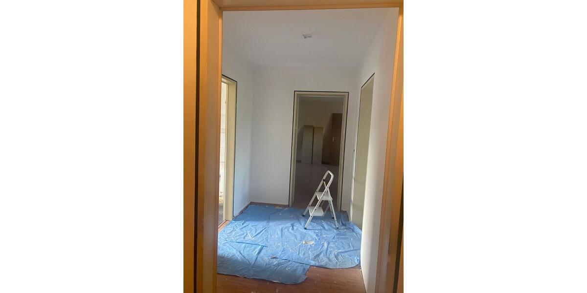 Helle 2 Zimmer Wohnung mit 2 Balkons im 3. OG in Poppenreuth zimmer