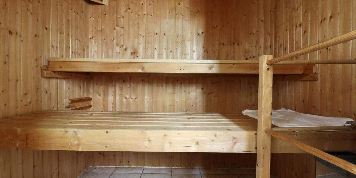 Zwei auf einen Streich! Doppelhaus mit flexibler Nutzung zentral in Feucht! 7 zimmer