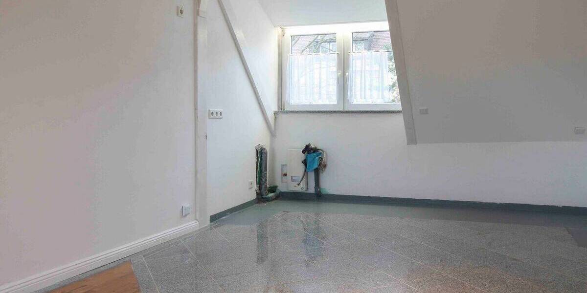 Mehrfamilienhaus, Wohnhaus Fürth Unterfarrnbach - 7 Zimmer, 230 m&sup2;, 528.000&euro; | Angebot:26892957