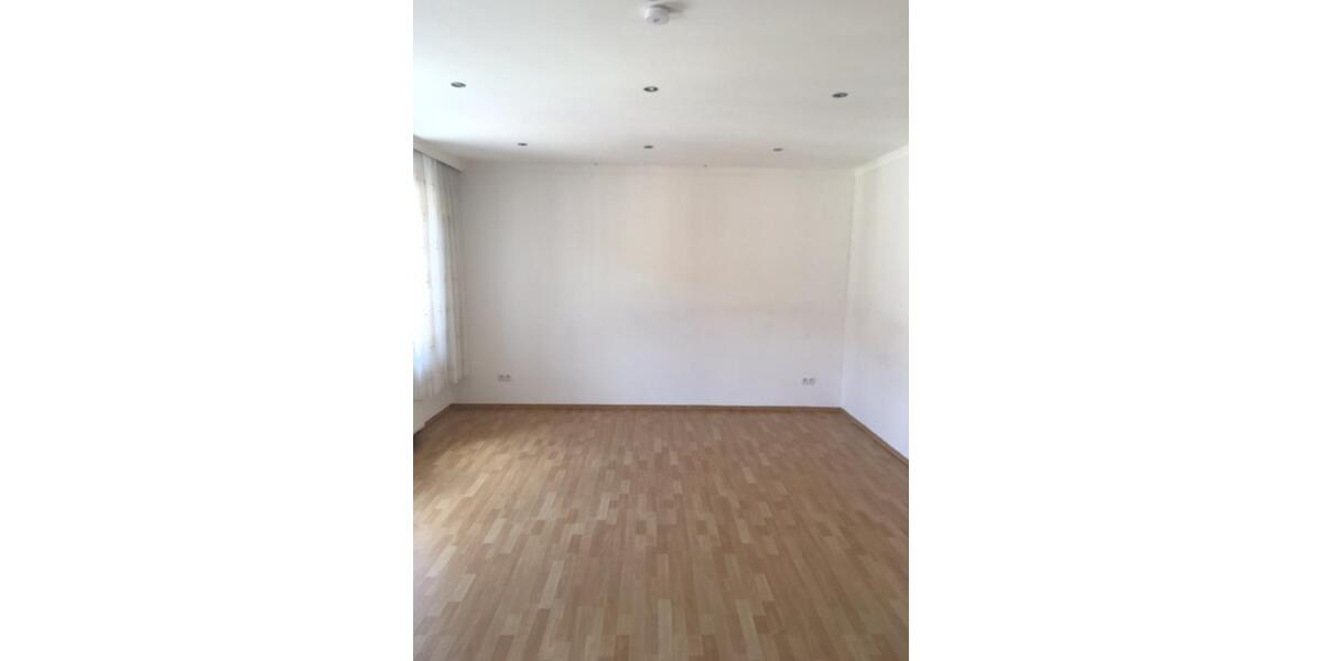 Top Wohnung - 120qm - 5-ZKB mit Balkon in Fürth - ohne Makler - 5 zimmer