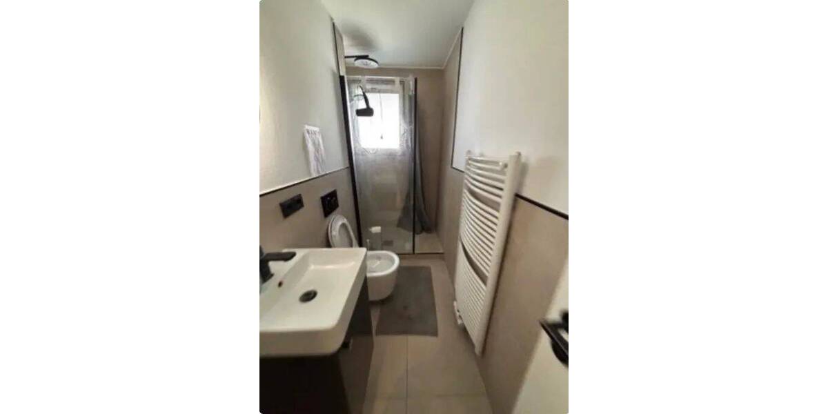 Etagenwohnung Nürnberg Gostenhof - 4 Zimmer, 12 m&sup2;, 374&euro; | Angebot:26646396