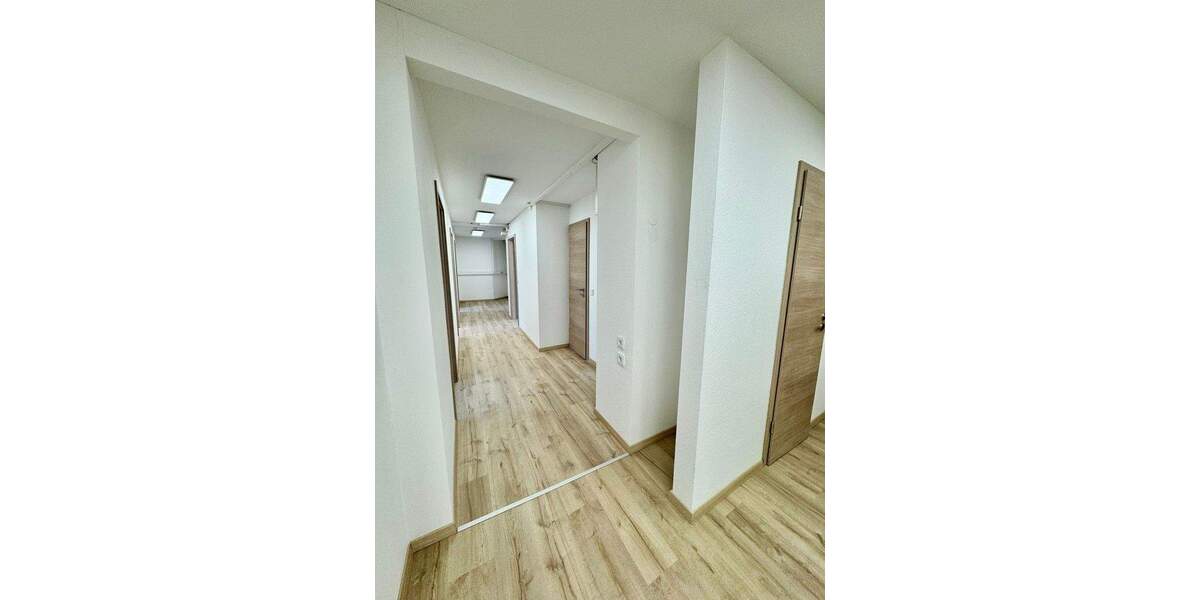 Büro Praxis Seminarräume Nürnberg - saniert, ca. 220 m², bei Hbf - provisionsfrei (Eigentümer) zimmer