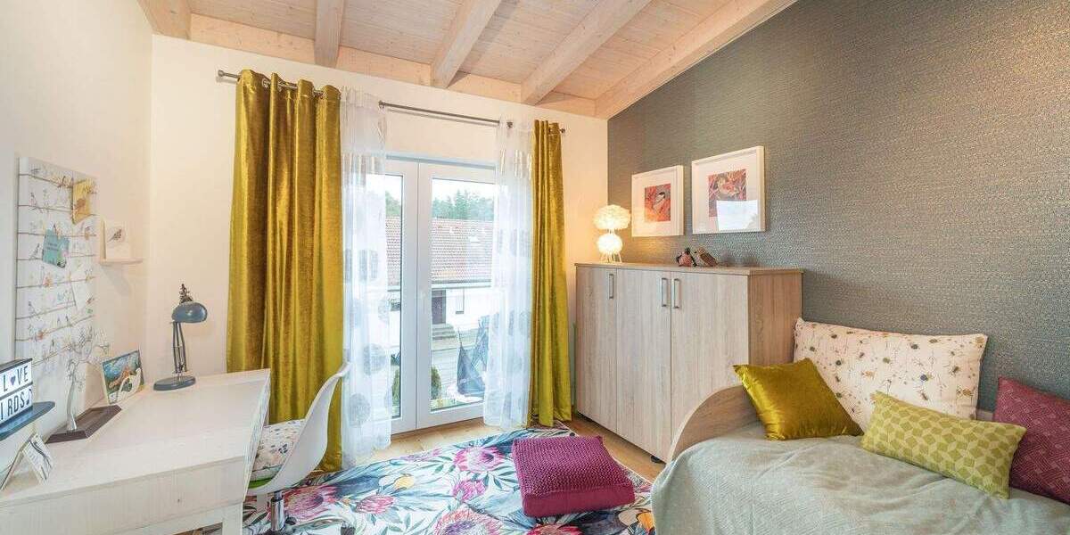 Doppelhaushälfte Oberreichenbach - 6 Zimmer, 196 m&sup2;, 2.490&euro; | Angebot:25665850