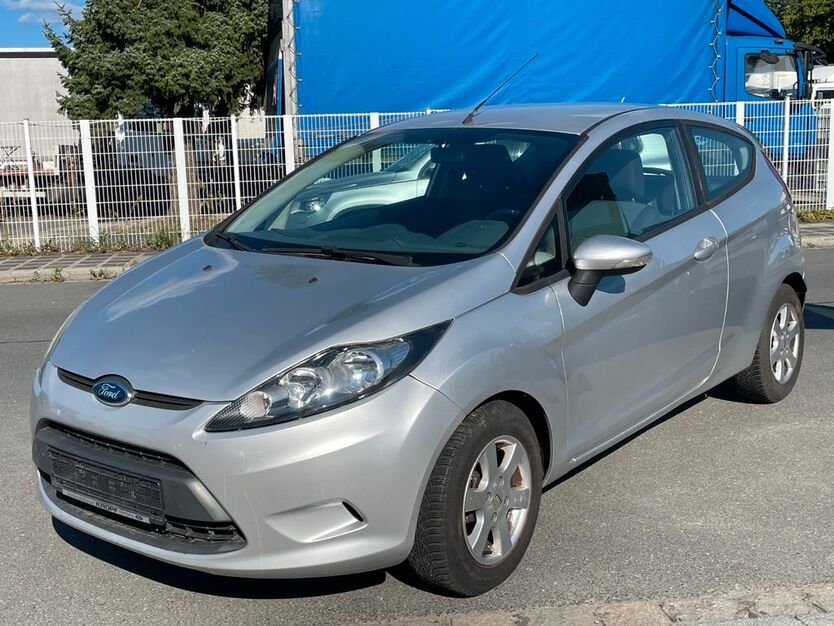 Ford Fiesta 94.000 km 2.800 € Nürnberg 90427