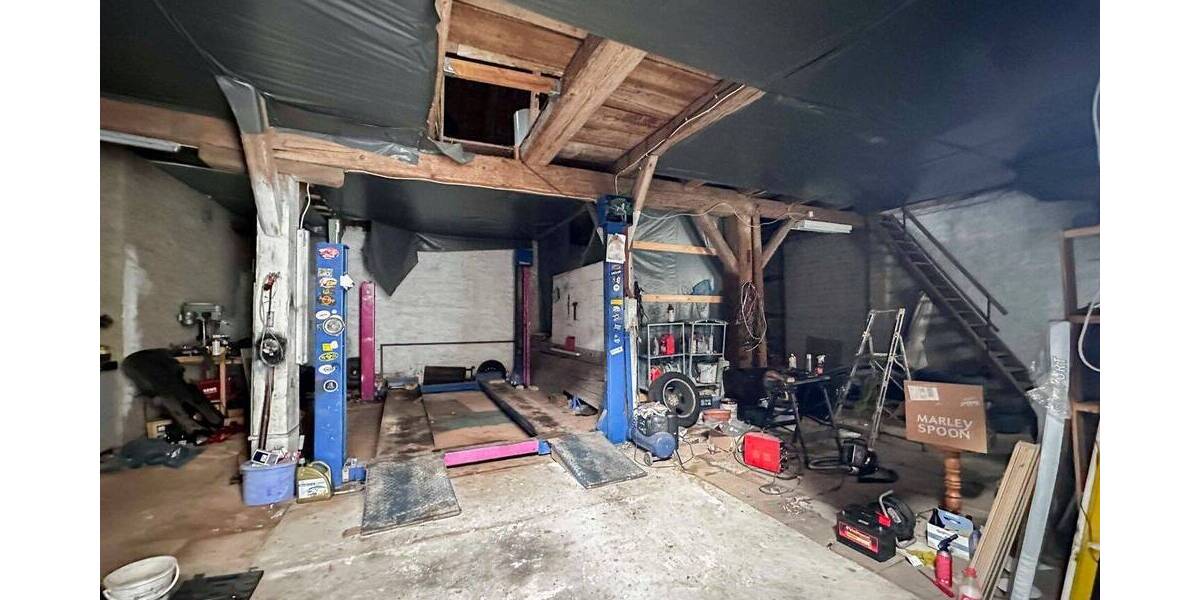 Einfamilienhaus Wilhermsdorf - 6 Zimmer, 220 m&sup2;, 235.000&euro; | Angebot:26528154