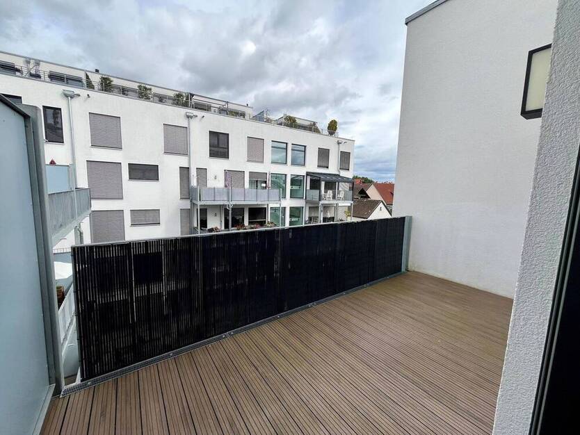 Moderne 2-Zimmer-Wohnung mit EBK und Balkon!