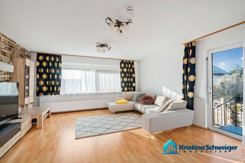 Haus zum Kaufen in Cadolzburg 499.000 € 161.27 m²