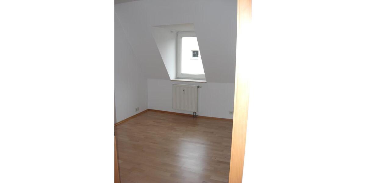 Traum Maisonettewohnung teilmöbliert mit 3 Balkonen, Einbauküche 3 zimmer