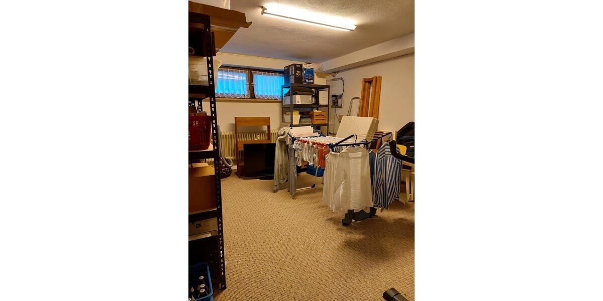 Großzügige 4-Zimmer-Wohnung mit Balkon & Garage in Roth 4 zimmer