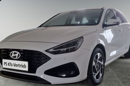 Hyundai i30 27.400 km 18.880 &euro; Nürnberg 90480