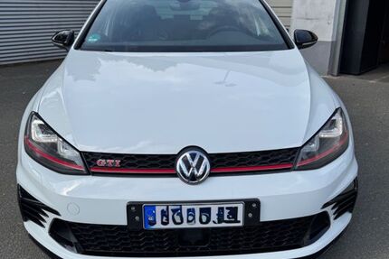 VW Golf 82.000 km 25.000 &euro; Schwabach 91126