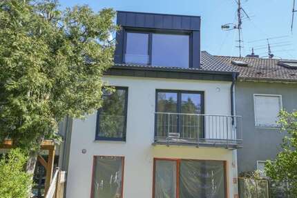 Haus Erlangen Alterlangen - 5 Zimmer, 133 m&sup2;, 2.200&euro; | Angebot:26292869