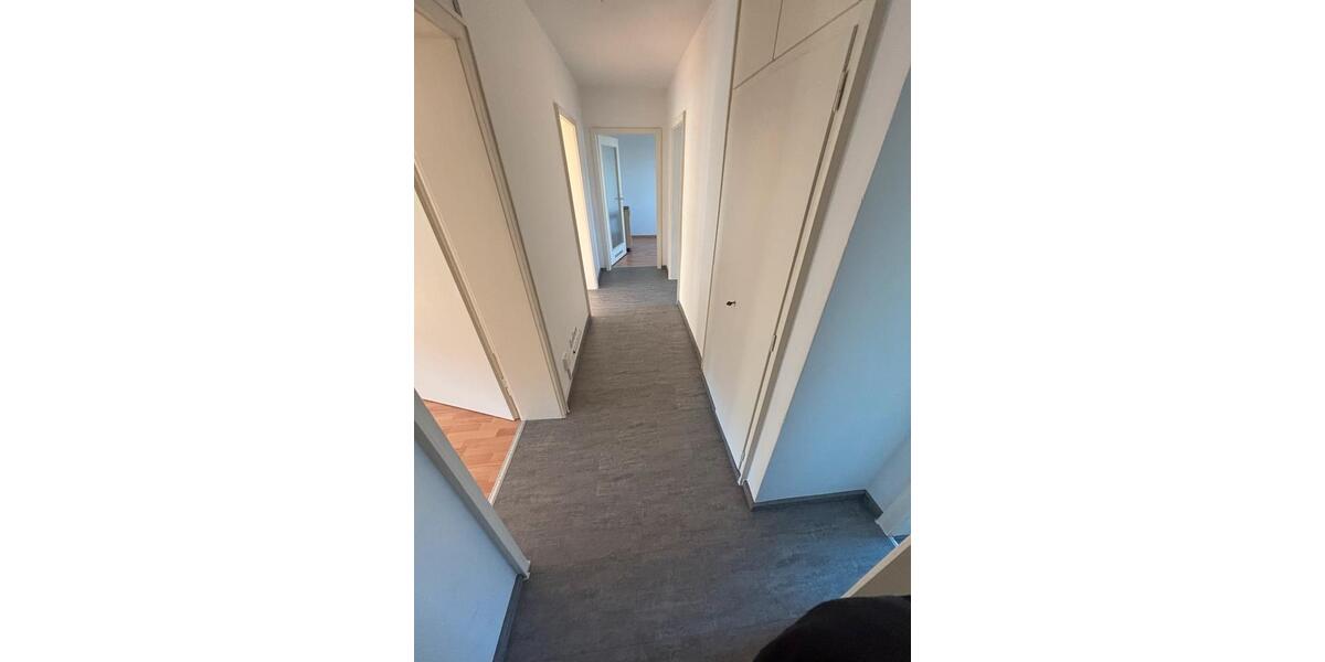 Erdgeschoßwohnung Roth - 3 Zimmer, 68 m&sup2;, 600&euro; | Angebot:25715358