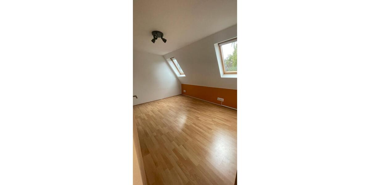 Dachgeschoßwohnung Lauf an der Pegnitz - 3 Zimmer, 111 m&sup2;, 369.000&euro; | Angebot:25280887