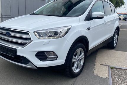 Ford Kuga 150.000 km 13.870 &euro; Nürnberg 90431