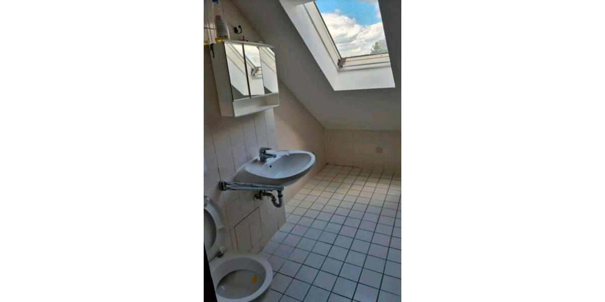 Dachgeschoßwohnung Petersaurach - 3.5 Zimmer, 100 m&sup2;, 960&euro; | Angebot:24820412