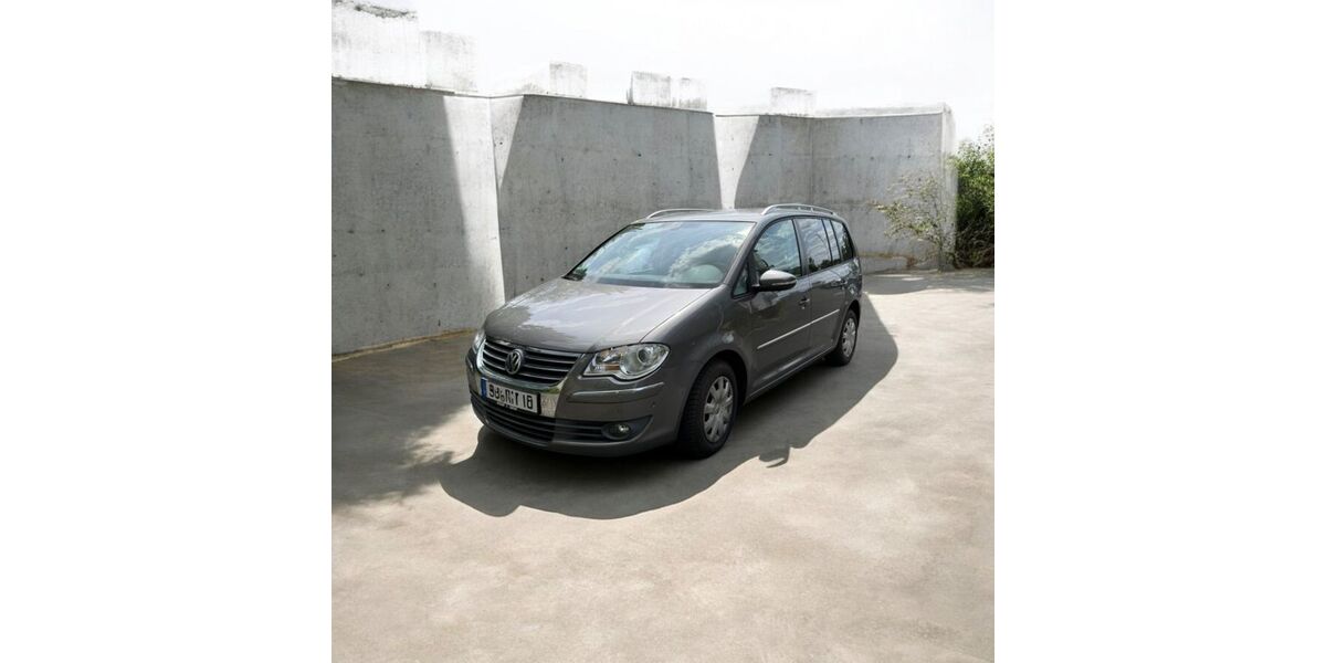 VW Touran 111.000 km 6.900 &euro; Schwabach 91126