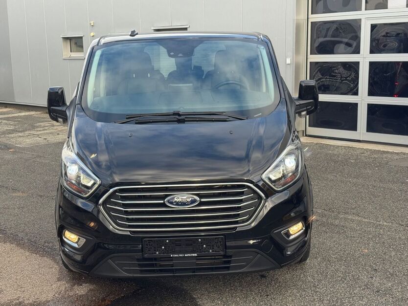 Ford Tourneo Custom 25.000 km 41.990 € Schwabach 91126