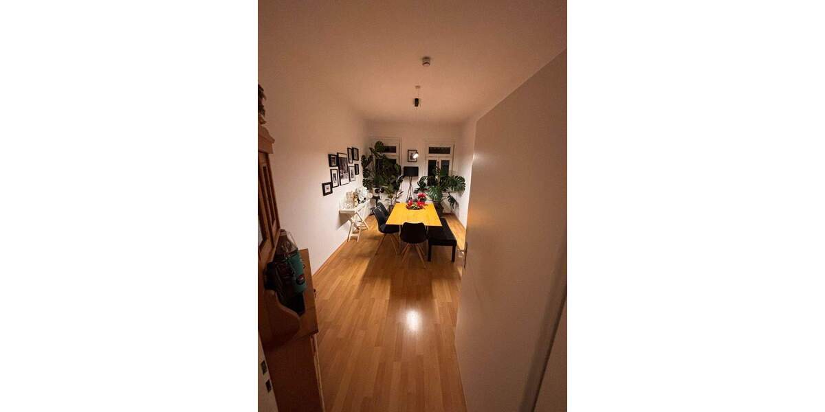 Studentenpaar willkommen! Sanierte 4-Zimmer-Altbauwohnung ohne Balkon in ruhiger Innenstadtlage von Fürth 4 zimmer