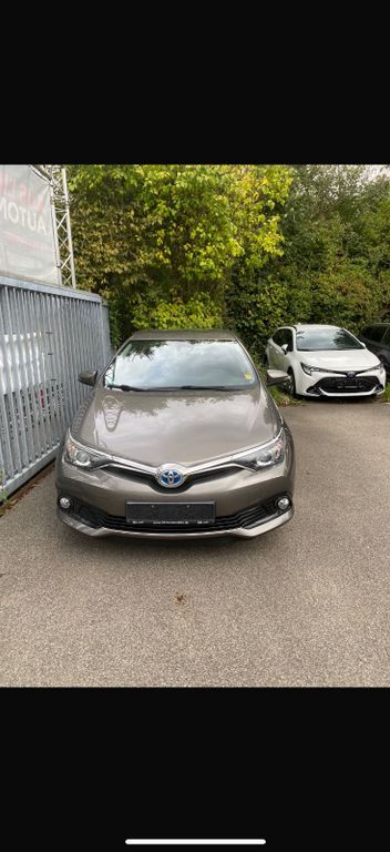 Toyota Auris 128.000 km 12.300 € Nürnberg 90469