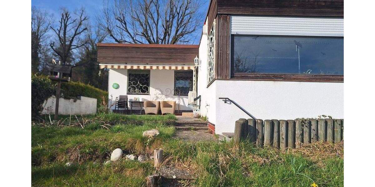 Renovierungsbedürftiger Bungalow mit Garten und Garage 4 zimmer