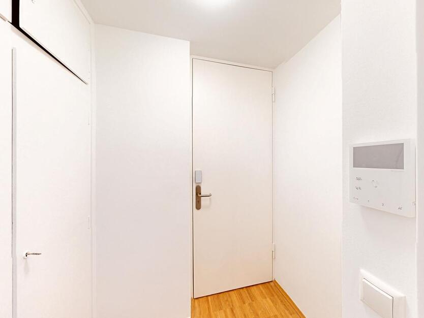 Apartment mit durchdachter Möblierung zimmer