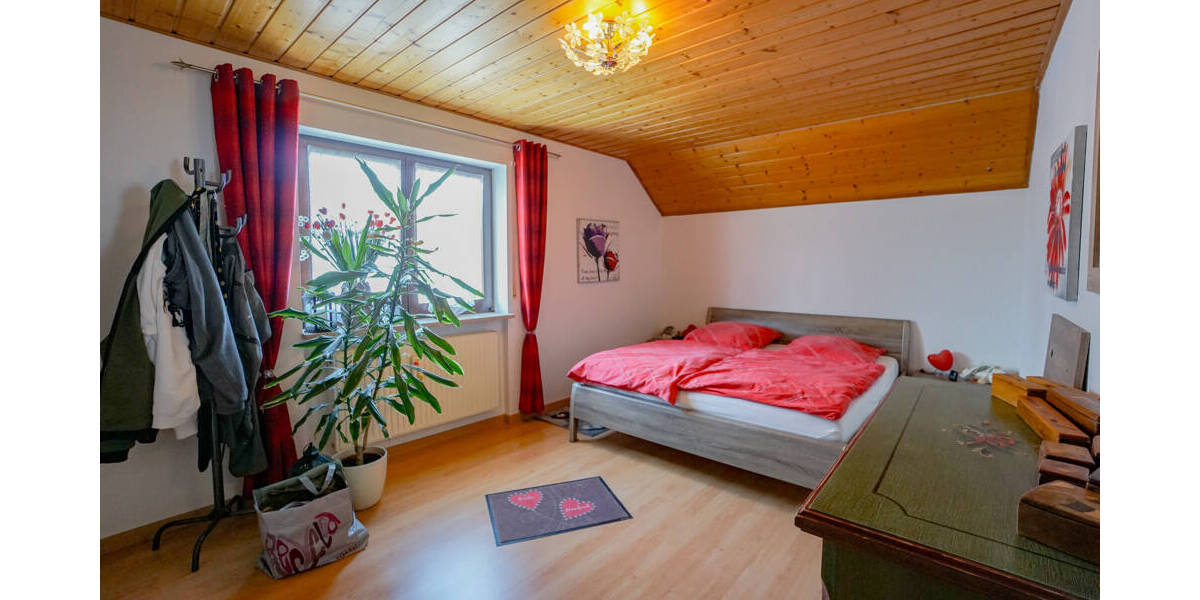 Doppelhaushälfte Allersberg Eismannsdorf - 5 Zimmer, 122 m&sup2;, 1.400&euro; | Angebot:26275736