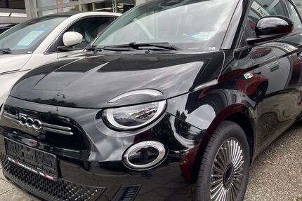Fiat 500e 9.900 km 16.990 &euro; Nürnberg 90482