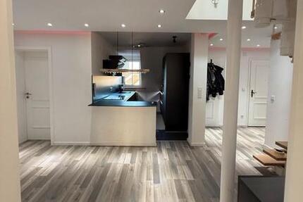 MAISONETTE - Schöne Moderne Maisonette im Grünen 4.5 zimmer