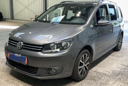 VW Touran 150.000 km 7.980 € Aurachtal 91086