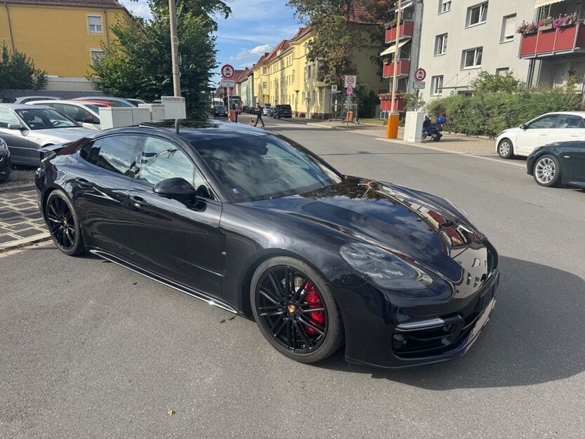 Porsche Panamera 180.000 km 50.900 € Nürnberg 90431