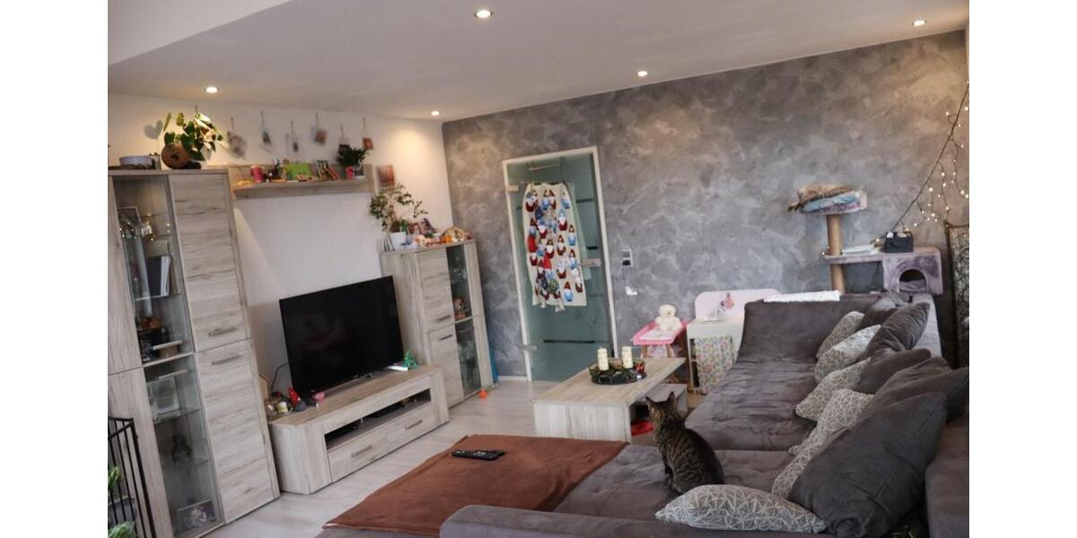 Dachgeschoßwohnung Roth - 3.5 Zimmer, 82 m&sup2;, 199.000&euro; | Angebot:25162874