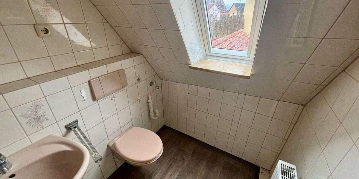 Einfamilienhaus Nürnberg Großgründlach - 7 Zimmer, 145 m&sup2;, 471.000&euro; | Angebot:25390458