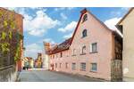 Charmantes Mehrfamilienhaus mit 3 Wohneinheiten in Schwabach - Ihre Investition in die Zukunft 1 zimmer
