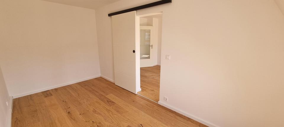 Dachgeschoßwohnung Nürnberg Herrnhütte - 2 Zimmer, 42 m&sup2;, 695&euro; | Angebot:26348404