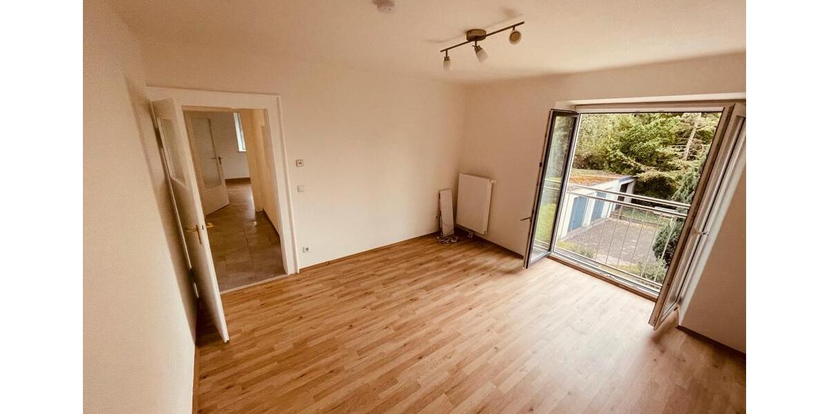 Etagenwohnung Nürnberg Schnepfenreuth - 3 Zimmer, 75 m&sup2;, 1.450&euro; | Angebot:26368921