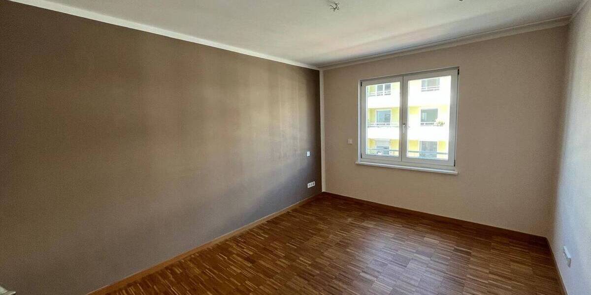 Etagenwohnung Nürnberg St Johannis - 3 Zimmer, 95 m&sup2;, 1.400&euro; | Angebot:26894502