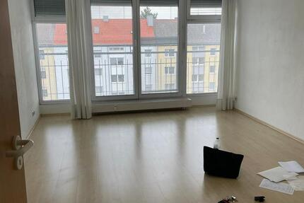 Wohnung Nürnberg Sankt Leonhard - 3 Zimmer, 62 m&sup2;, 335&euro; | Angebot:25360960