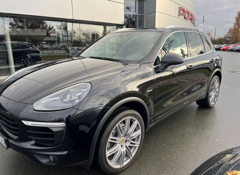Porsche Cayenne 127.900 km 35.900 € Fürth 90765