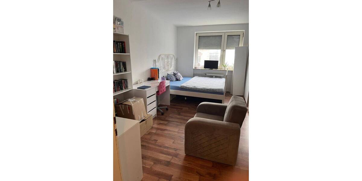 Etagenwohnung Nürnberg St Peter - 4 Zimmer, 80 m&sup2;, 1.000&euro; | Angebot:26358512