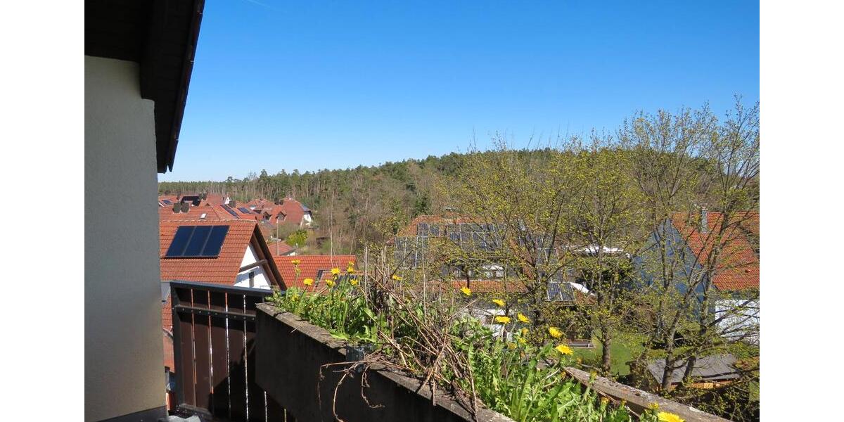 Dachgeschoßwohnung Roth - 3.5 Zimmer, 78 m&sup2;, 228.000&euro; | Angebot:26688739