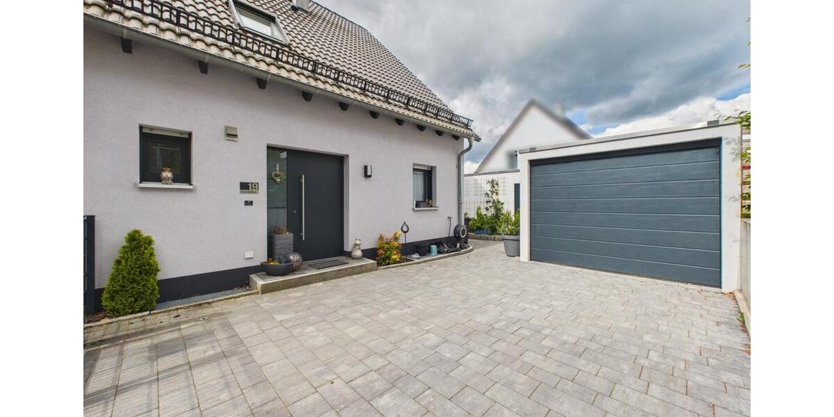 Doppelhaushälfte Burgthann - 6 Zimmer, 150 m&sup2;, 689.000&euro; | Angebot:26944778